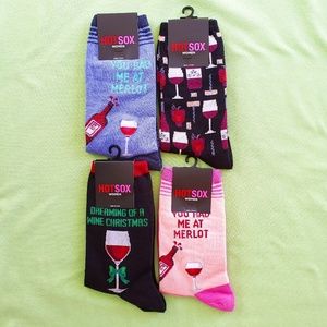 HOT SOX WOMEN'S WINE SOCKS SET:NWT SET OF FOUR PAIRS